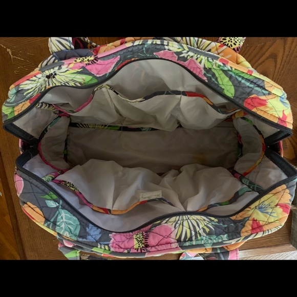 Vera Bradley Tote - Picture 5 of 8